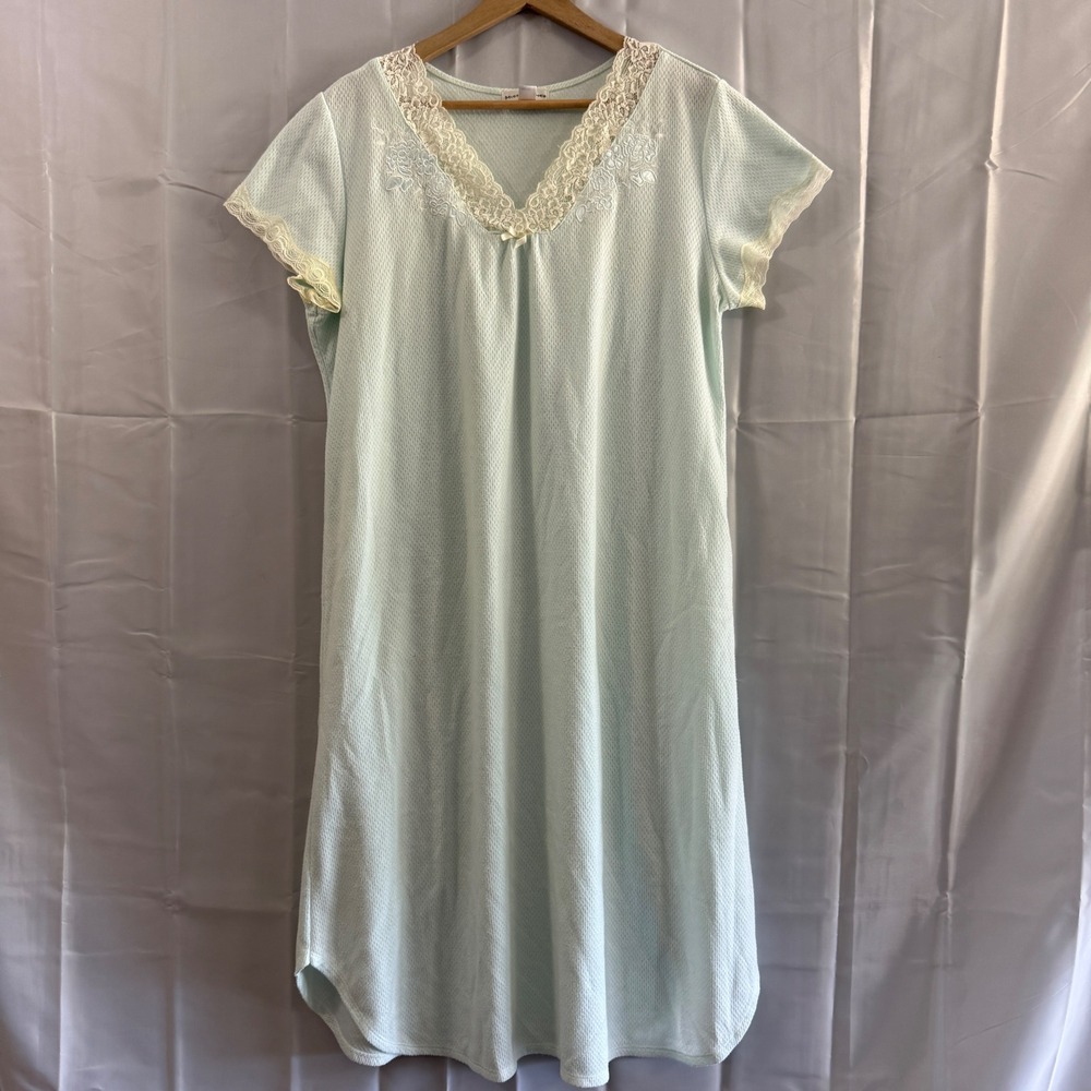 Miss Elaine Nightgown pale Blue Lace Floral Embroidery Short Sleeve Sleepwear L